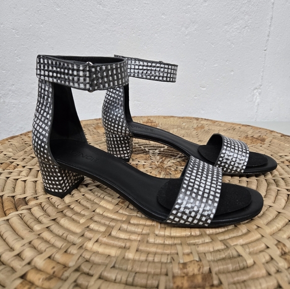 Vince Rita Black White Checkered Block Heel Sandals 6 - Picture 1 of 7